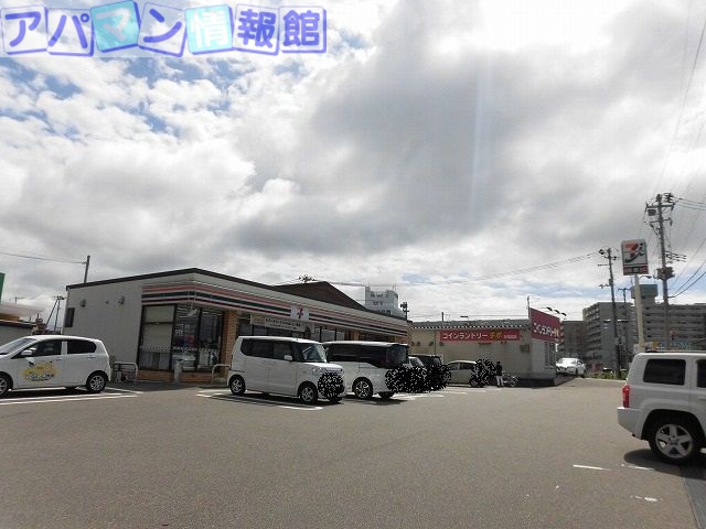 コンビニ　セブンイレブン新潟本馬越店（コンビニ）まで213m