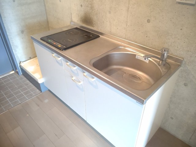 キッチン　※写真は別部屋です