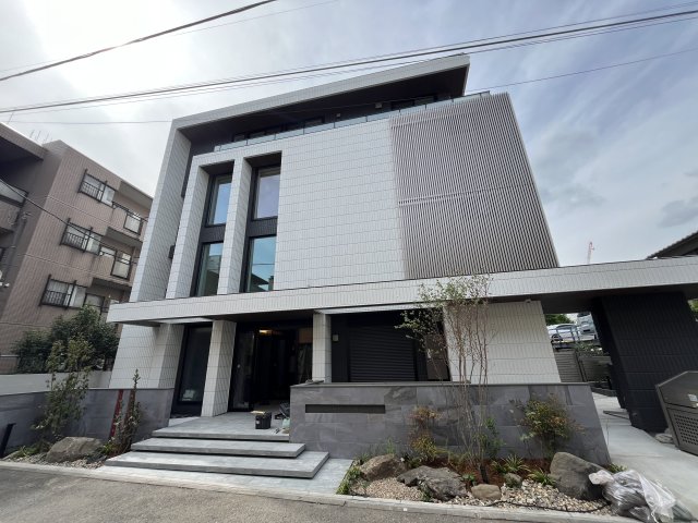 建物外観　☆ローレル代々木、幡ヶ谷駅徒歩3分☆