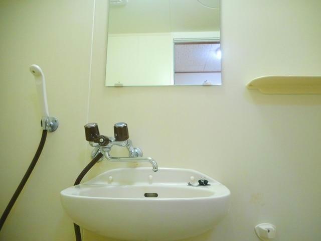 洗面設備　他号室の写真になります。