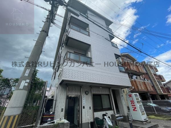 建物外観　外観は落ち着いています