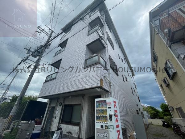 建物外観　外観は落ち着いています