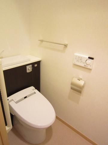 トイレ　ウォシュレット付トイレ