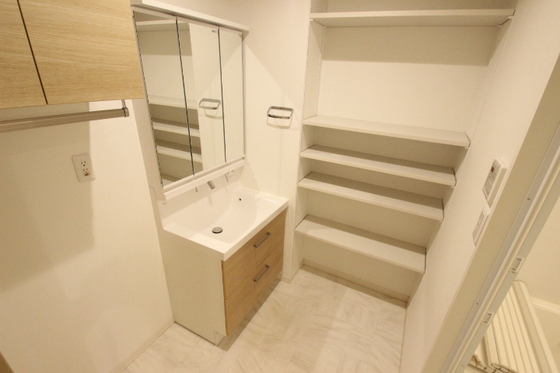 洗面設備　※別部屋の写真です