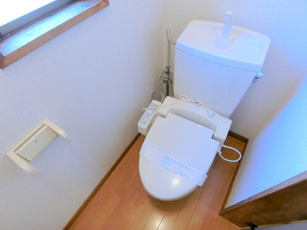 トイレ　写真は別のお部屋のイメージです。現況優先