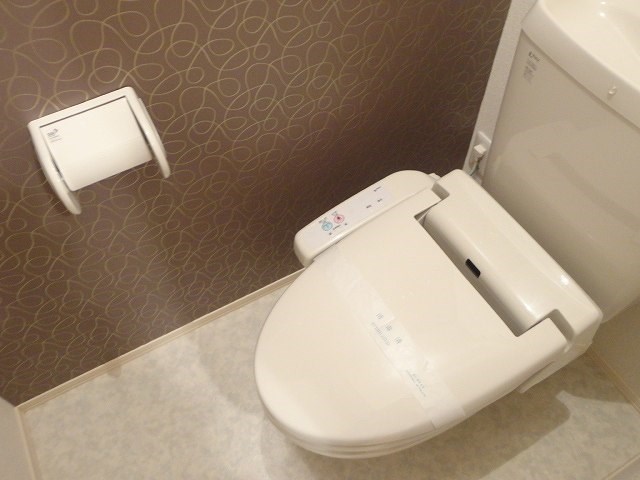 トイレ　写真は202号室です（参考）