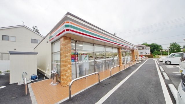 コンビニ　セブンイレブン東松山市ノ川店（コンビニ）まで310m