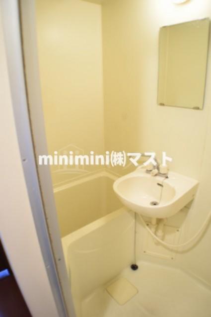 バス・シャワールーム　別部屋参考写真