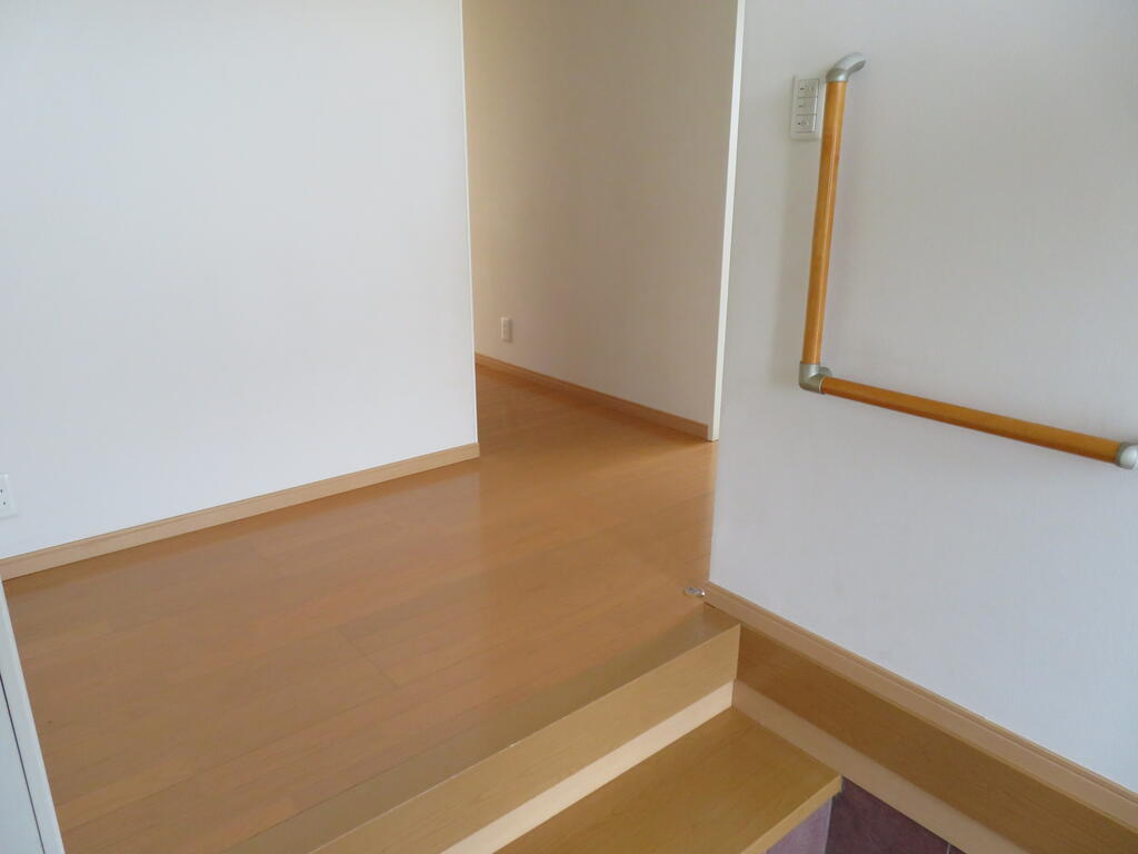 アースライズ IIの玄関写真