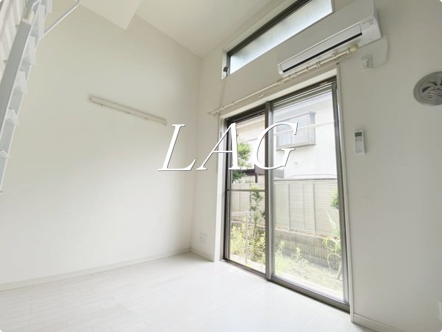 居室・リビング　洋室のお部屋です。