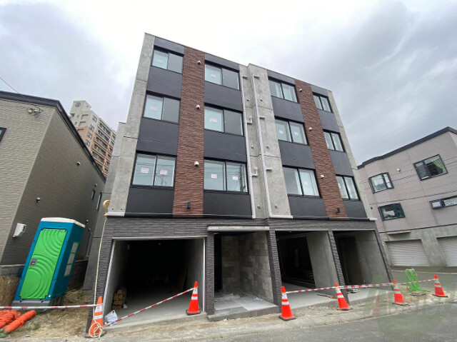 建物外観　札幌市西区宮の沢２条ｐｒｅｃｉｏｕｓ　ＭＩＹＡＮＯＳＡＷＡ