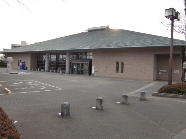 図書館　三田市立図書館（図書館）まで3248m