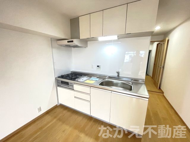キッチン　コンパクトなキッチンで掃除もラクラク