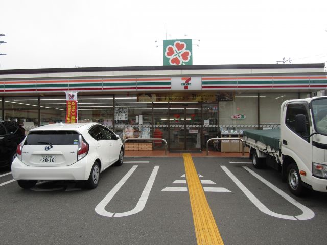 コンビニ　セブンイレブン大阪杭全５丁目店（コンビニ）まで77m
