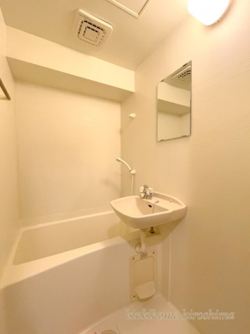 バス・シャワールーム　写真は別のお部屋です。