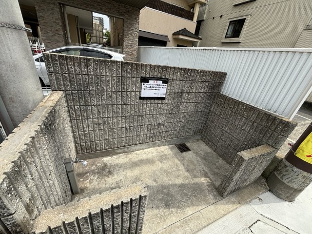 その他　ゴミ捨て場（その他）まで30m