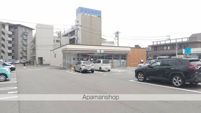 コンビニ　セブンイレブン（コンビニ）まで344m