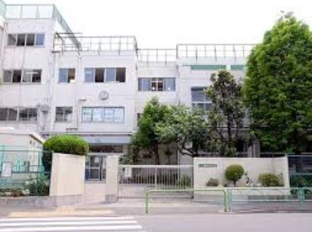 中学校　世田谷区立瀬田中学校（中学校）まで1358m