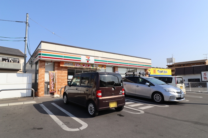 コンビニ　セブンイレブン岡山山崎店（コンビニ）まで650m
