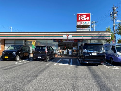 コンビニ　セブンイレブン 名古屋万場山店（コンビニ）まで845m
