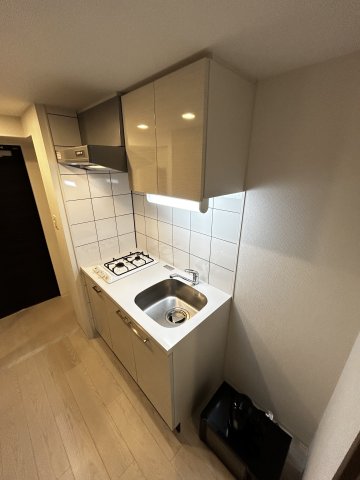 キッチン　※参考写真　家具家電設置前