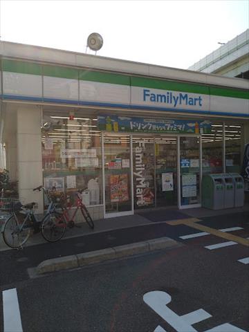 コンビニ　ファミリーマート（コンビニ）まで580m