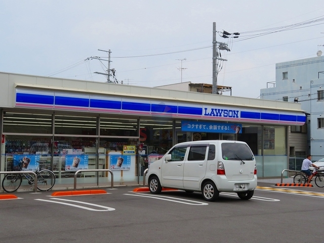 コンビニ　ローソン塚本1丁目店（コンビニ）まで206m