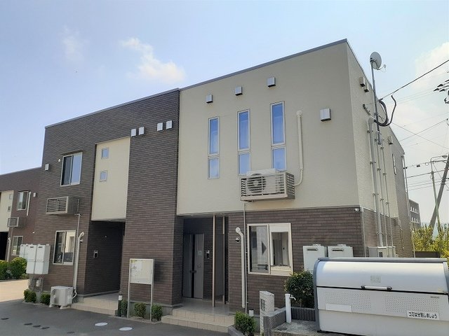 建物外観　落ち着いた雰囲気の外観です