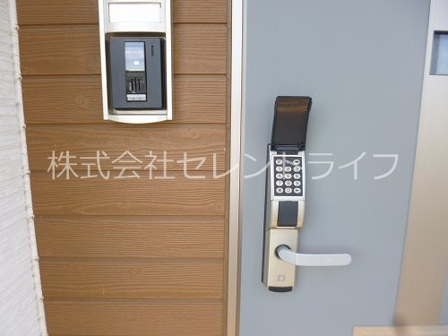 セキュリティ　電子キー＆TVモニター付きインターフォン