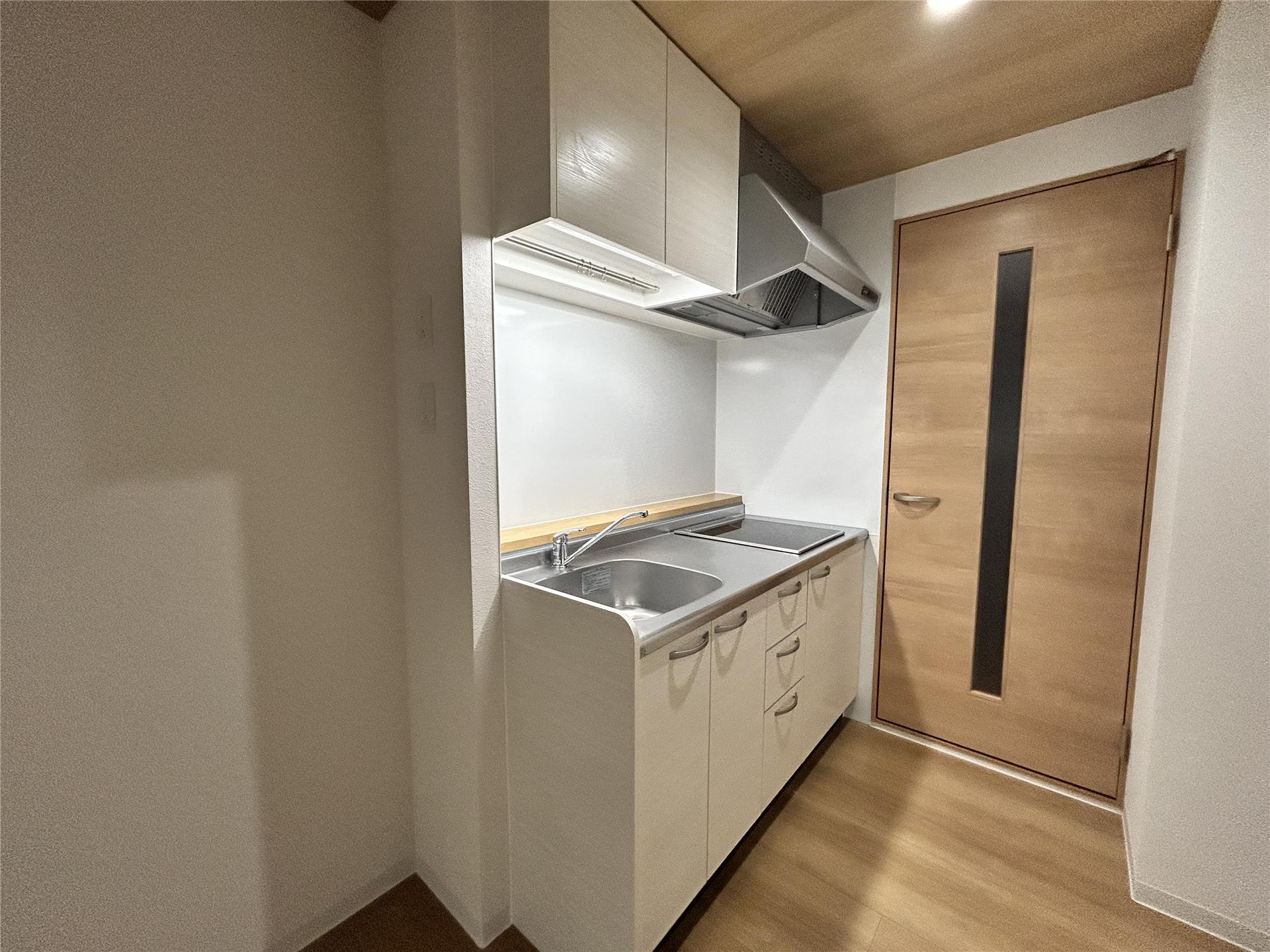 キッチン　料理のしやすいIHコンロ付きキッチン(モデルルーム)