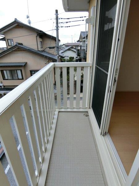 バルコニー　図面と現状に相違がある場合には現状を優先