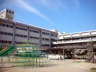 小学校　岡山市立大元小学校（小学校）まで349m
