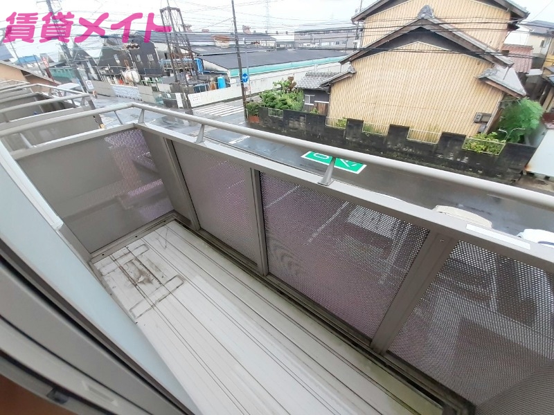 バルコニー　別部屋同型参考です