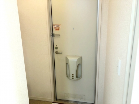 玄関　イメージ（左右反転）