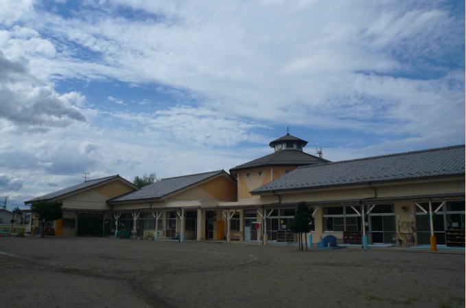 幼稚園・保育園　本庄市立久美塚保育所（幼稚園・保育園）まで882m