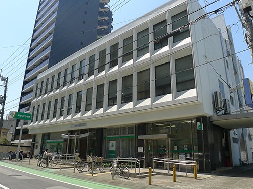銀行　埼玉りそな銀行 蕨支店（銀行）まで277m