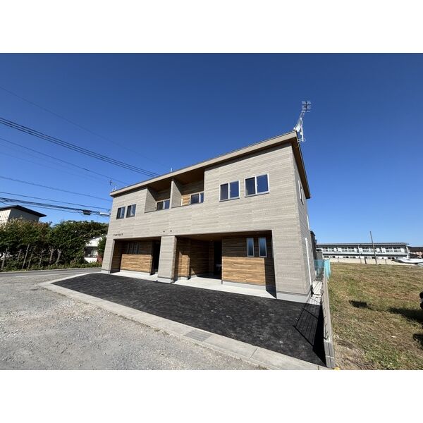 建物外観　犬猫可新築★P3台付★手数料50％割★ユメウル不動産