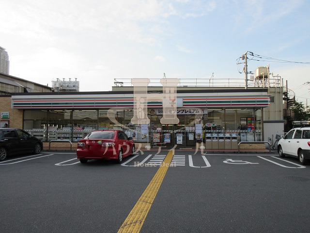 コンビニ　セブン-イレブン川口元郷３丁目店（コンビニ）まで240m