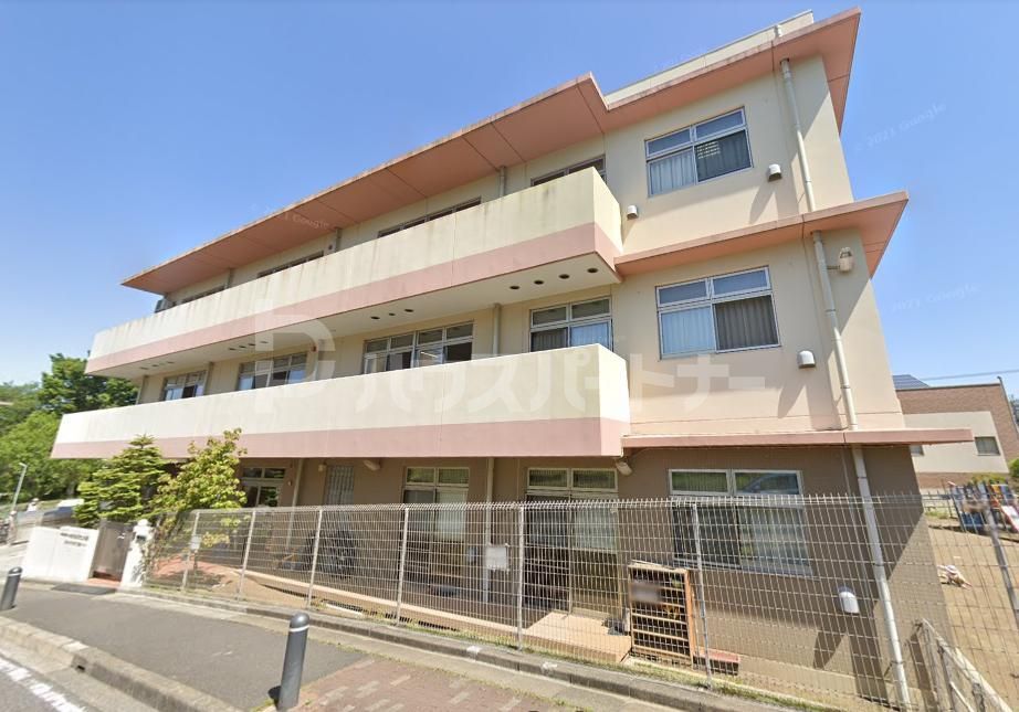 幼稚園・保育園　はなみずきこども園（幼稚園・保育園）まで560m