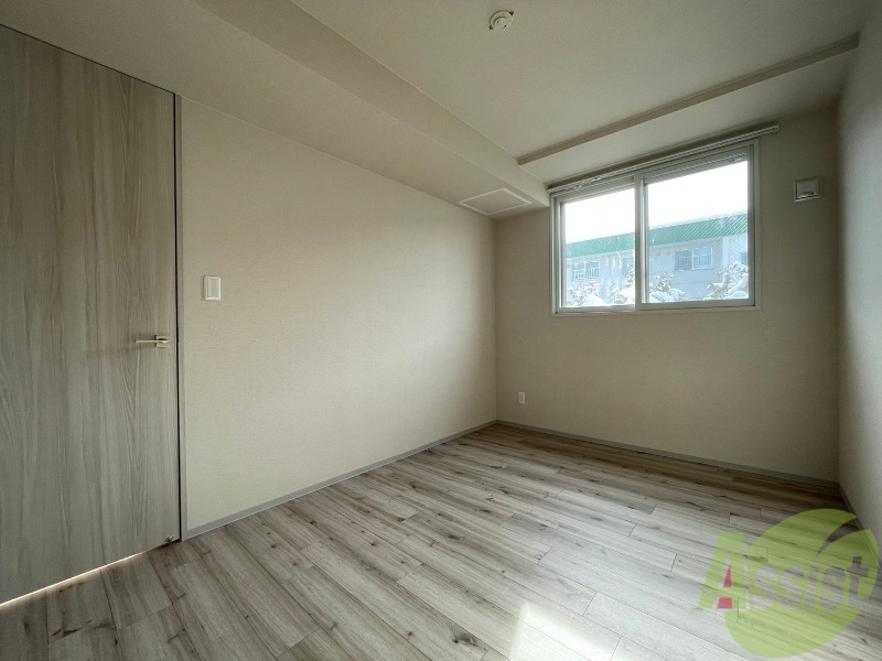 その他部屋・スペース　白を基調とした明るい印象のお部屋になっています！