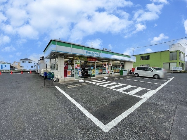 コンビニ　ファミリーマート武蔵村山中原店（コンビニ）まで541m