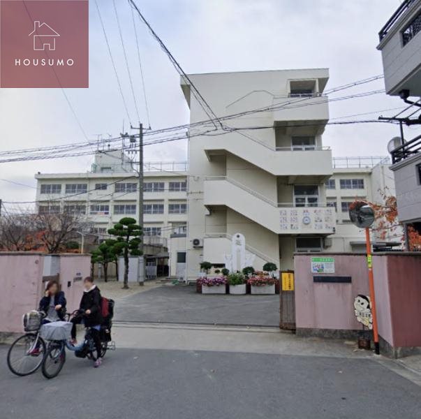 小学校　大東市立三箇小学校（小学校）まで571m