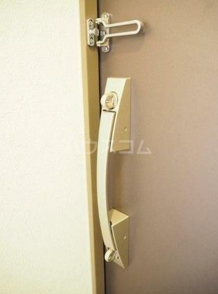 ルーブル武蔵新城弐番館の玄関写真