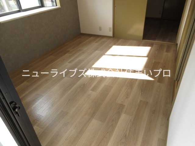 京阪本線 古川橋駅 徒歩14分 3階建 築29年の居間写真