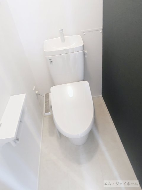 ＪＲ東海道本線 篠原駅 徒歩32分 2階建 築2年のトイレ写真