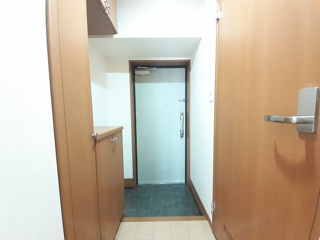 玄関　下駄箱もしっかりついてます！