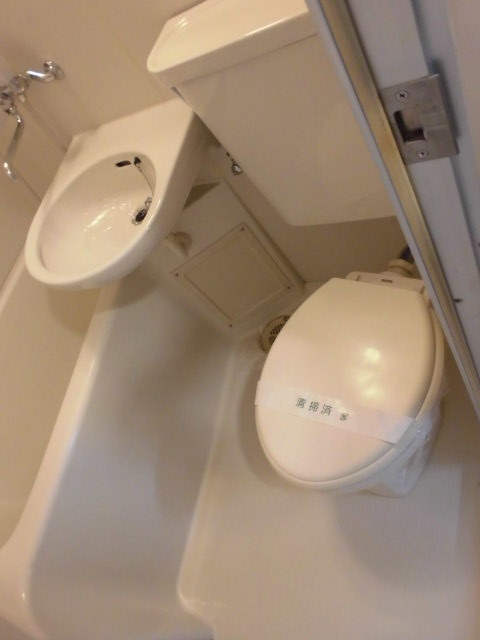 クイーンズアカデミアのトイレ写真