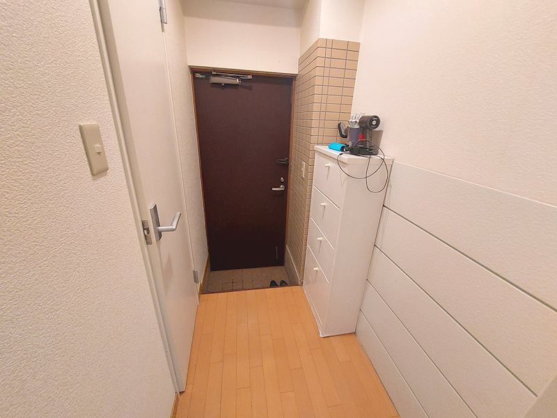 東急東横線 元住吉駅 徒歩4分 5階建 築42年の玄関写真
