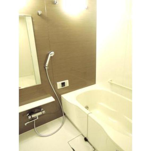 バス・シャワールーム　※写真は同タイプ住戸です。