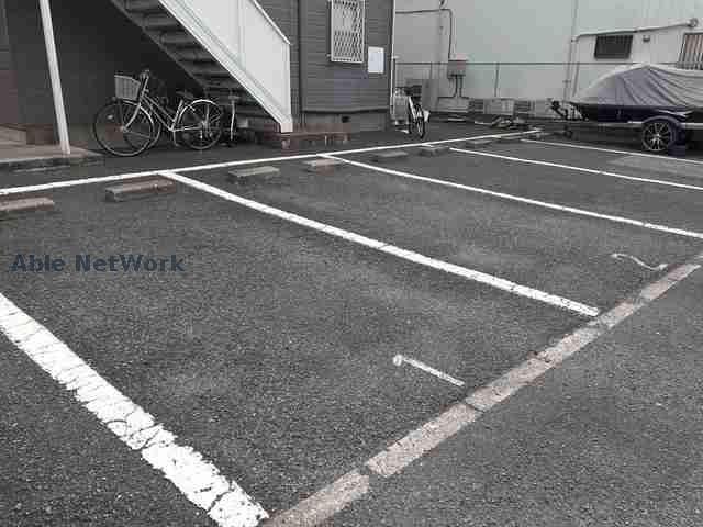 駐車場　駐車場